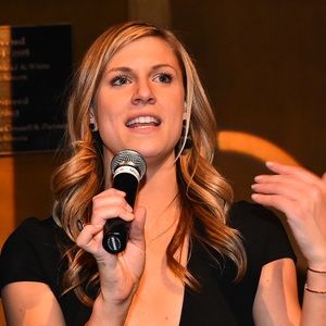 Meet your Posher, Annie